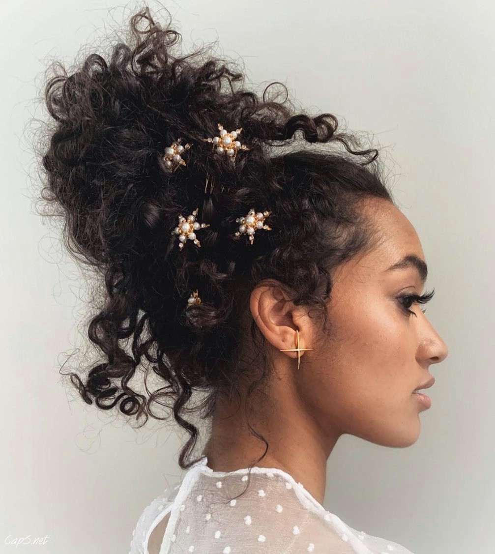 Curly Bun With Details