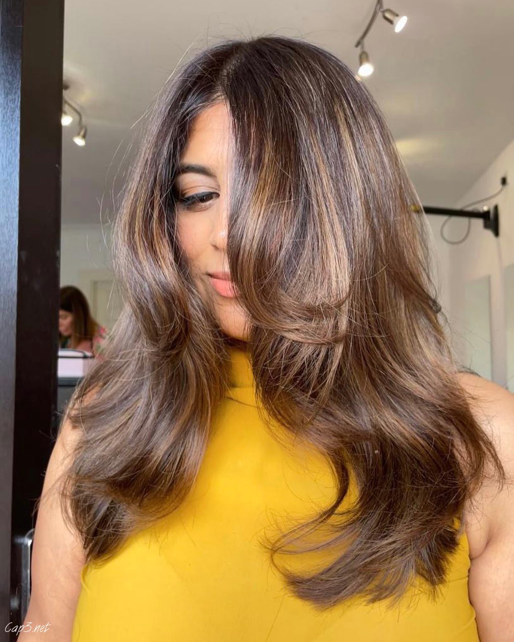 Soft Brown Layered Cut