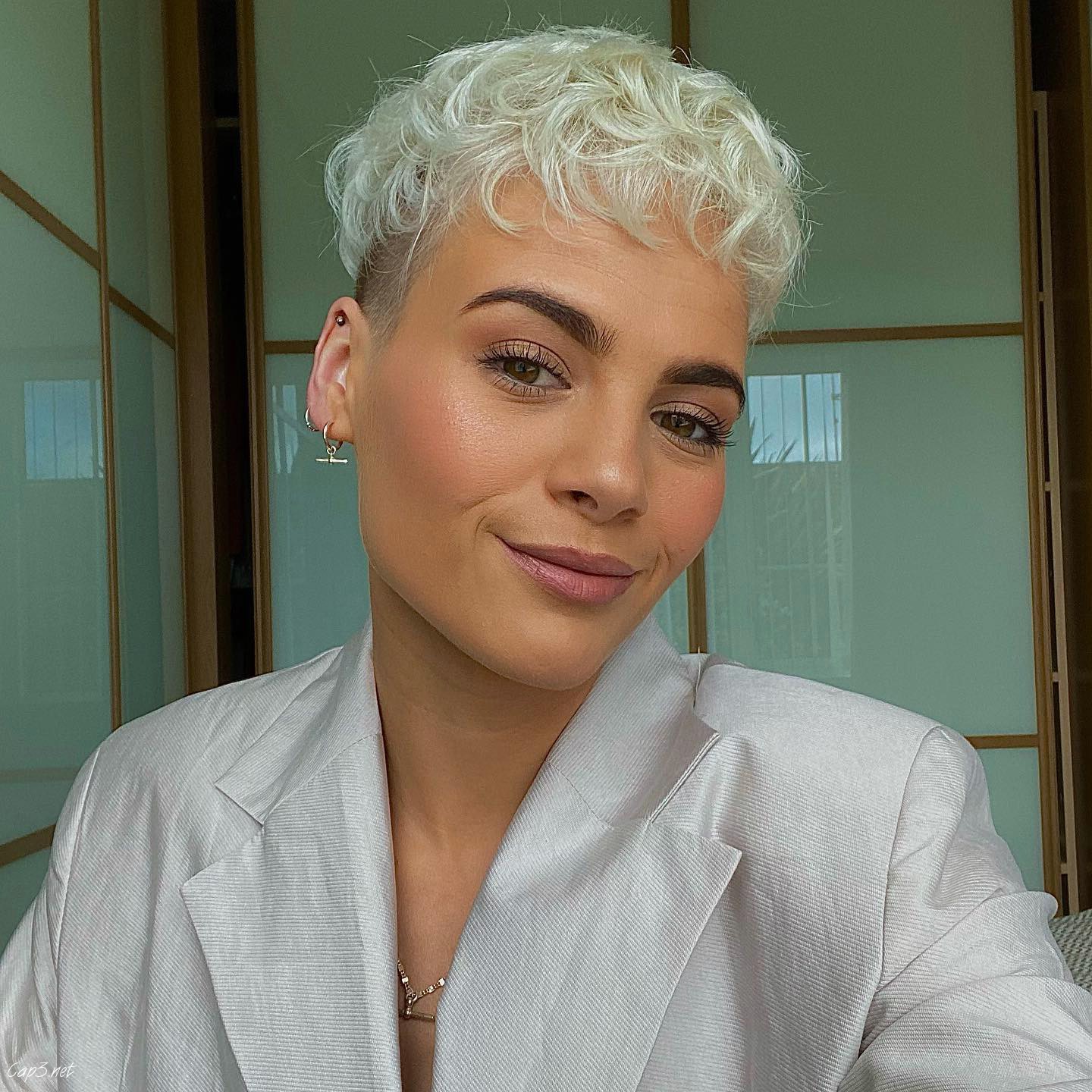 Blonde Pompadour Cut