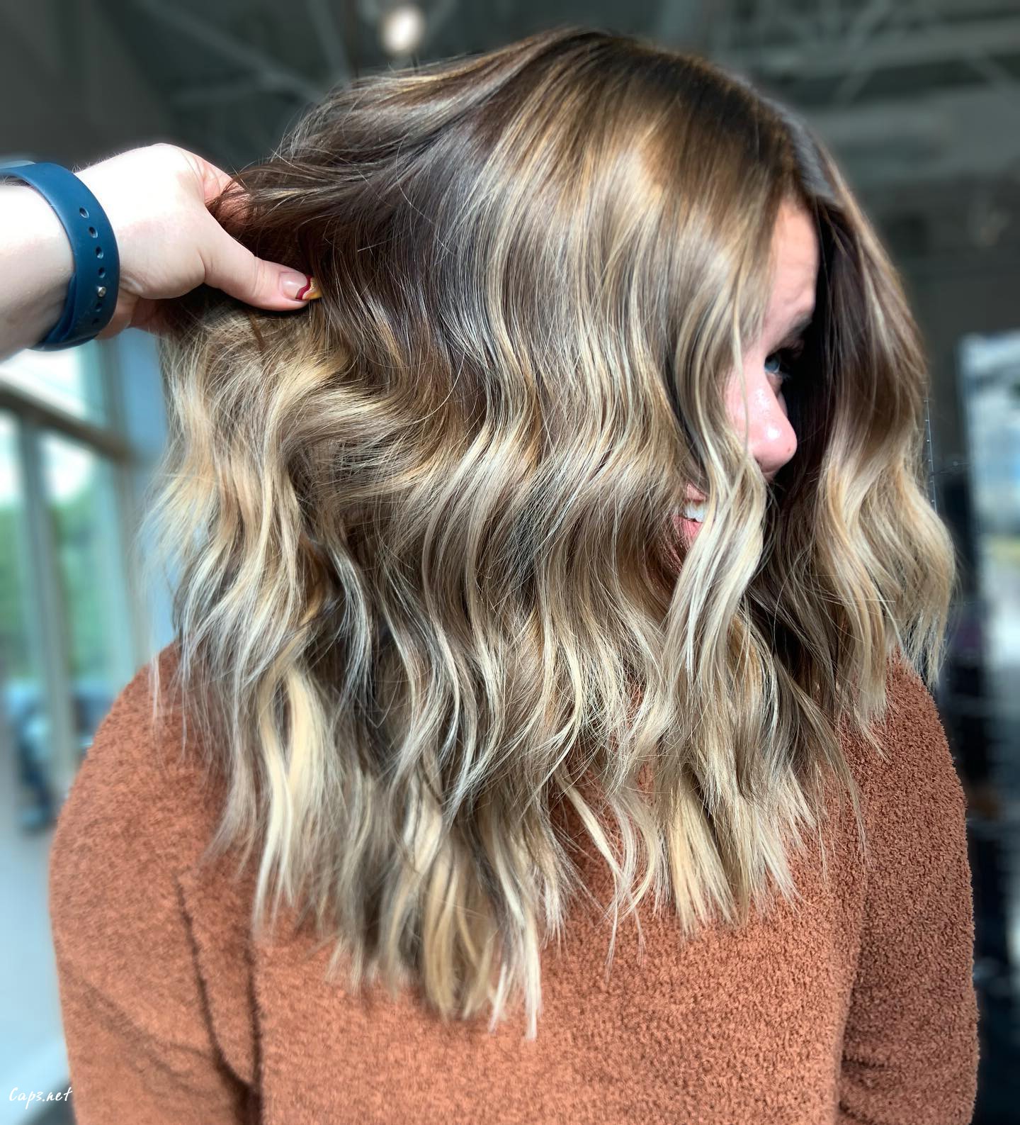 Blonde Voluminous Fall Cut
