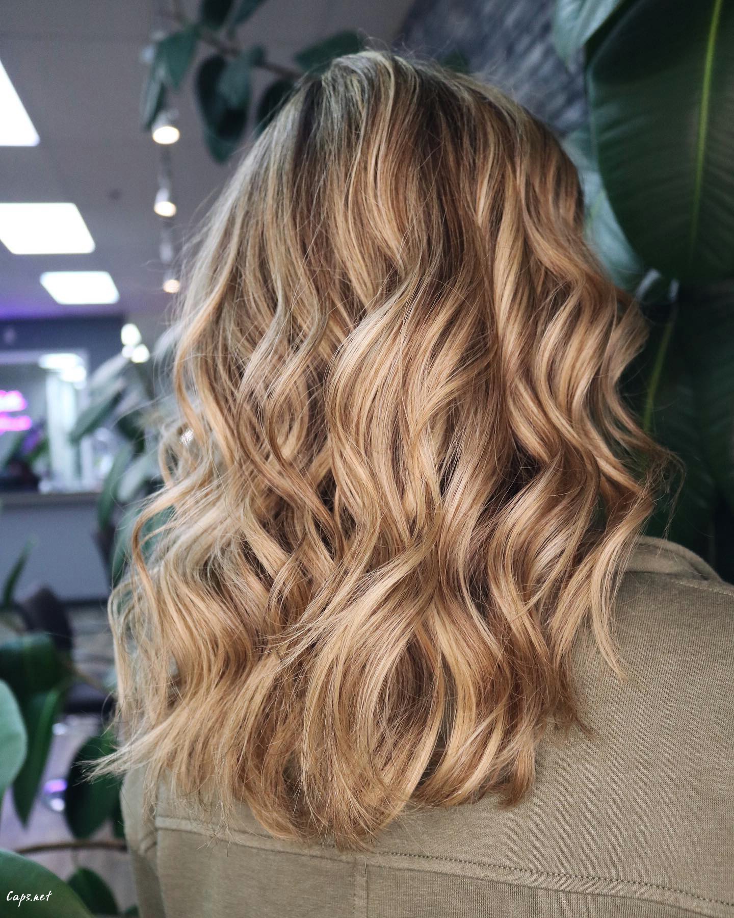 Dark Blonde Fall Hairdo