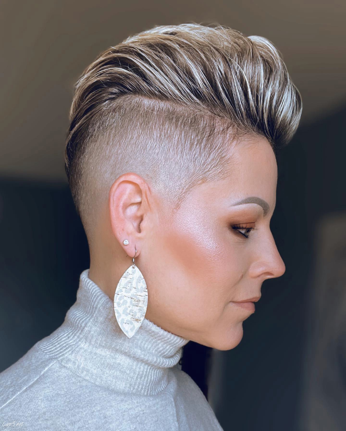 High Blonde Pompadour For Women