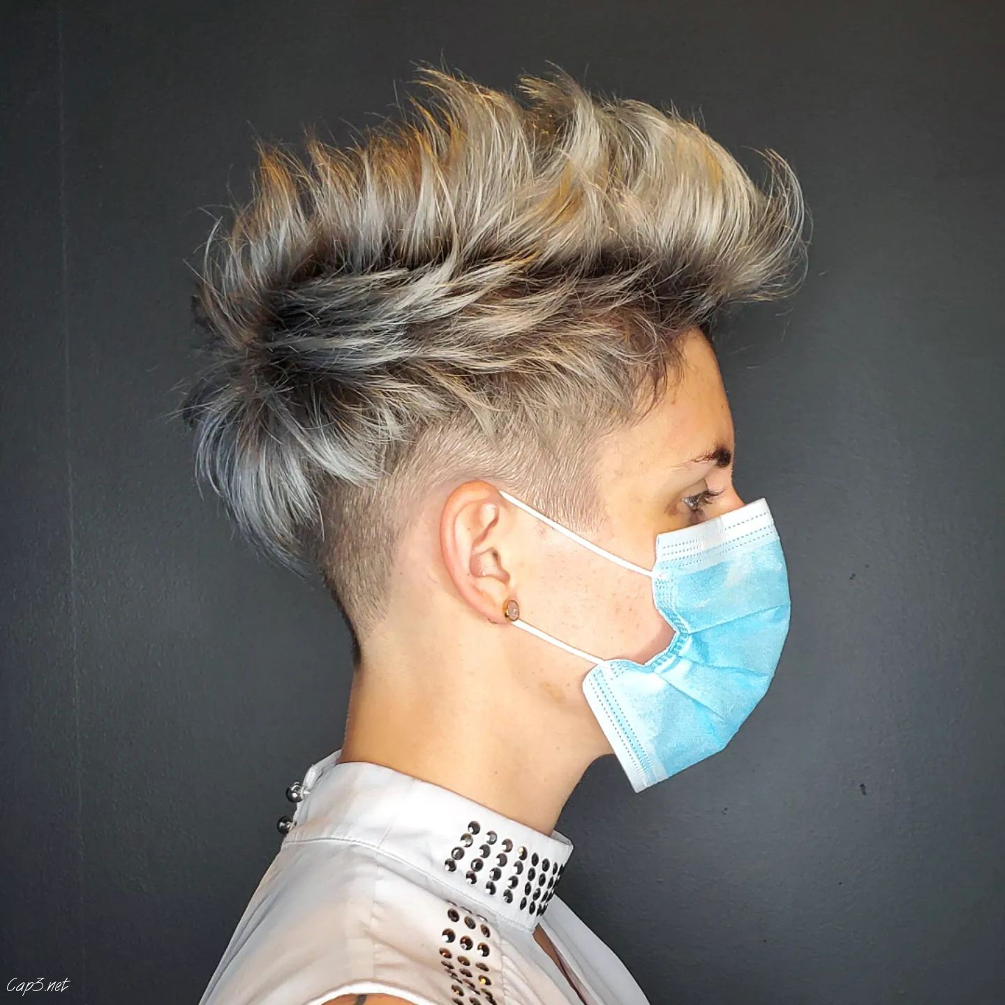Messy Pompadour Hair For Girls