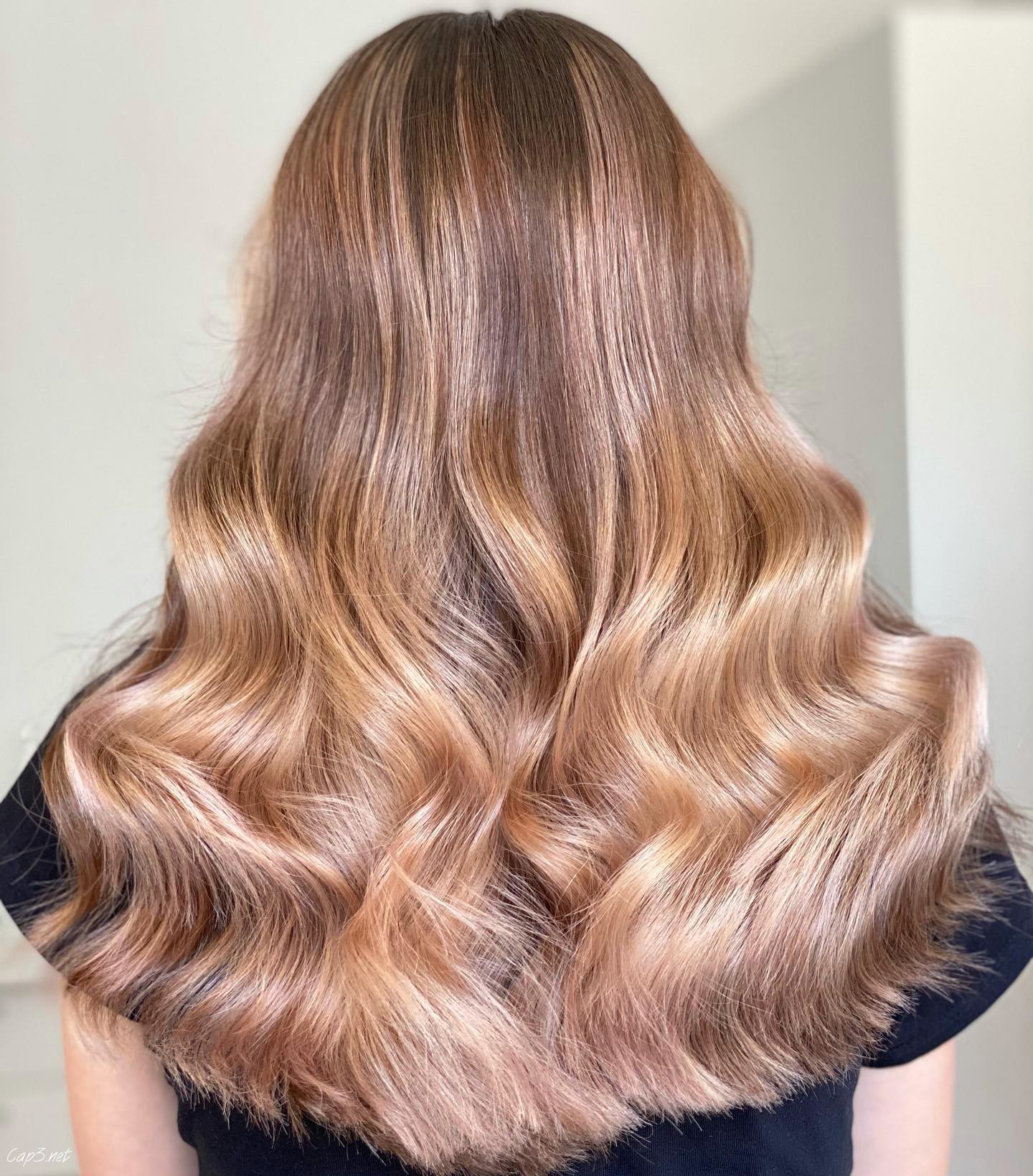 Subtle Curls Glass Look