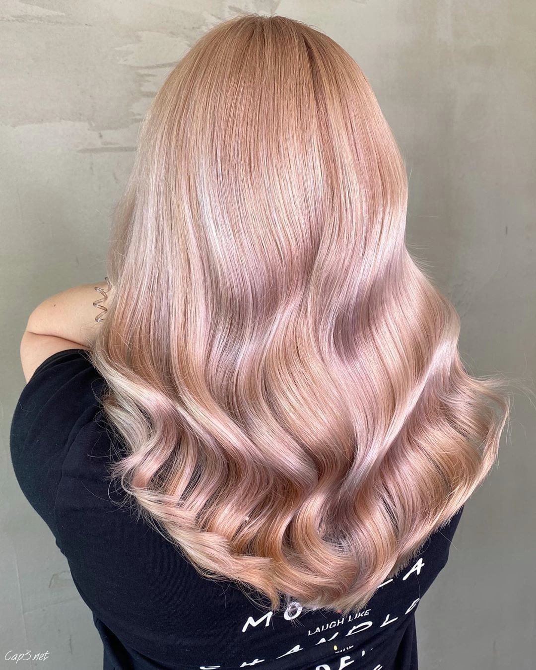 Trendy Blonde Glass Look