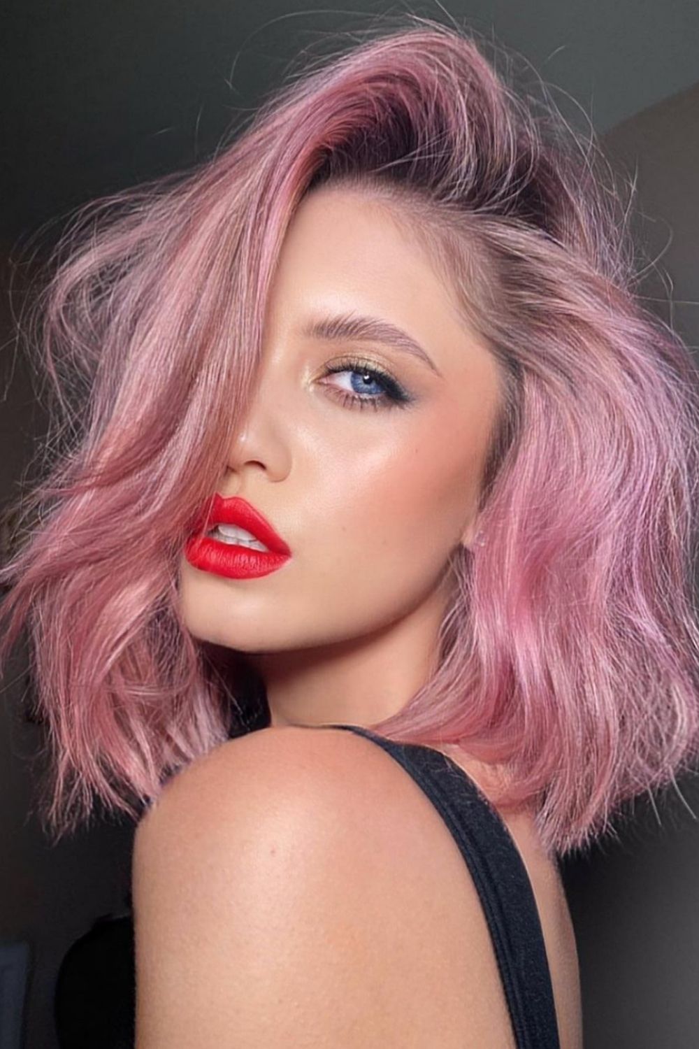 Curly bob hairstyle 2