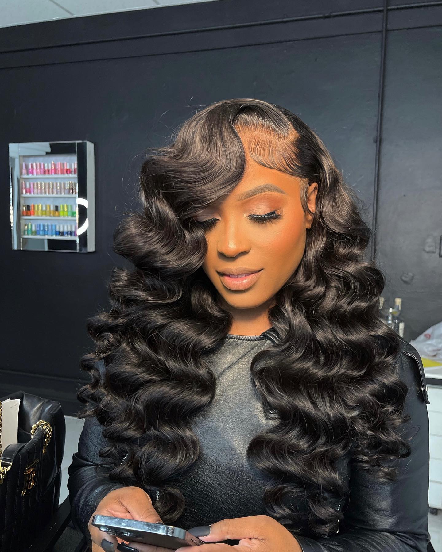 Voluminous Hair Side Part Hollywood Waves