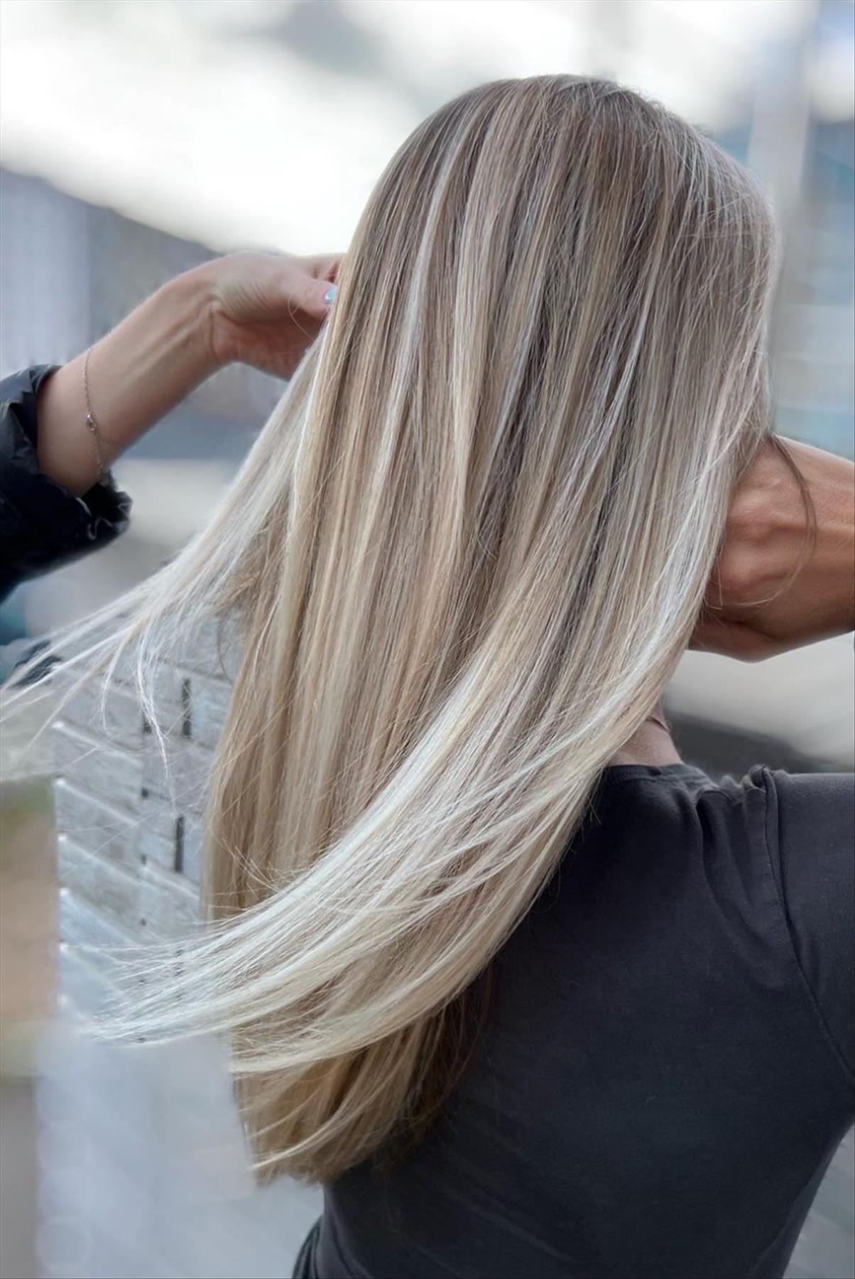 layered hairstyles for straight medium length hair 17