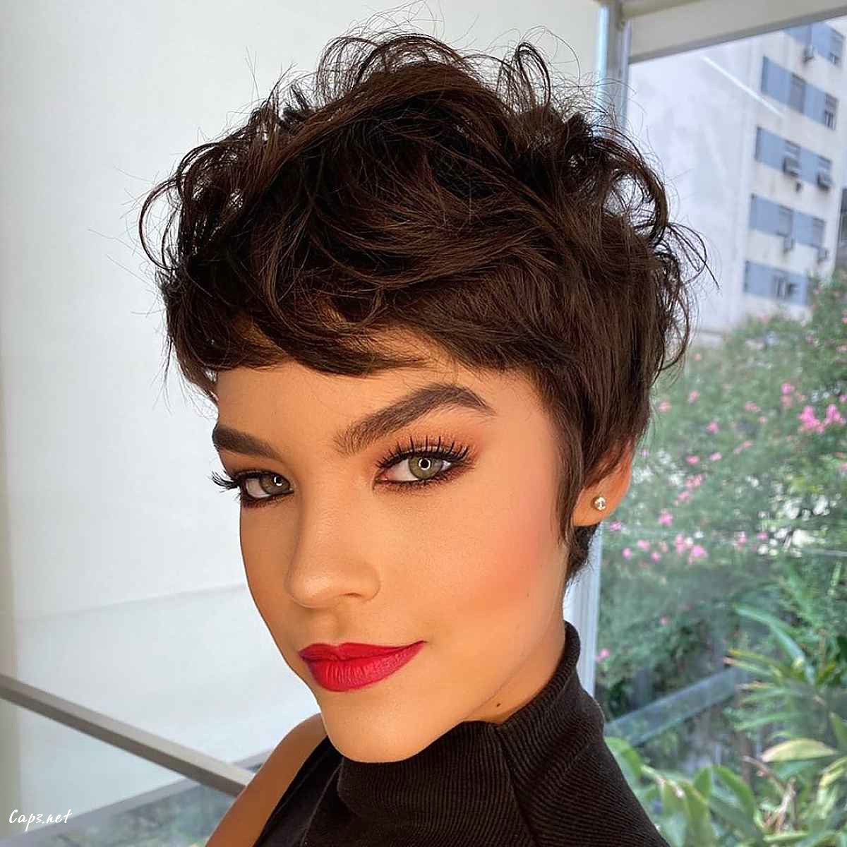 messy pixie cut with bangs