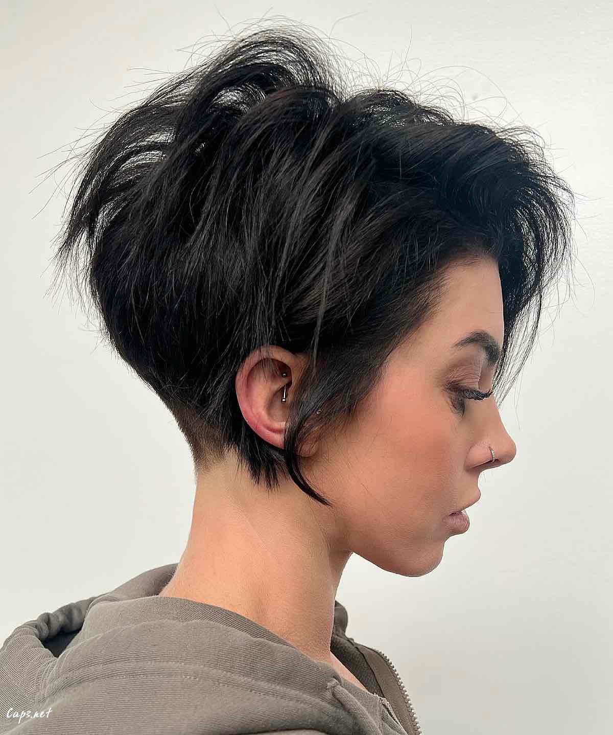 piecey lixie with sideburns