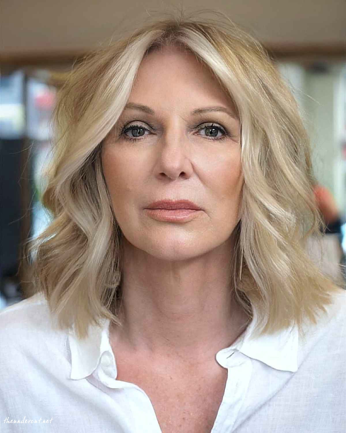 short blonde shag with light blonde money piece