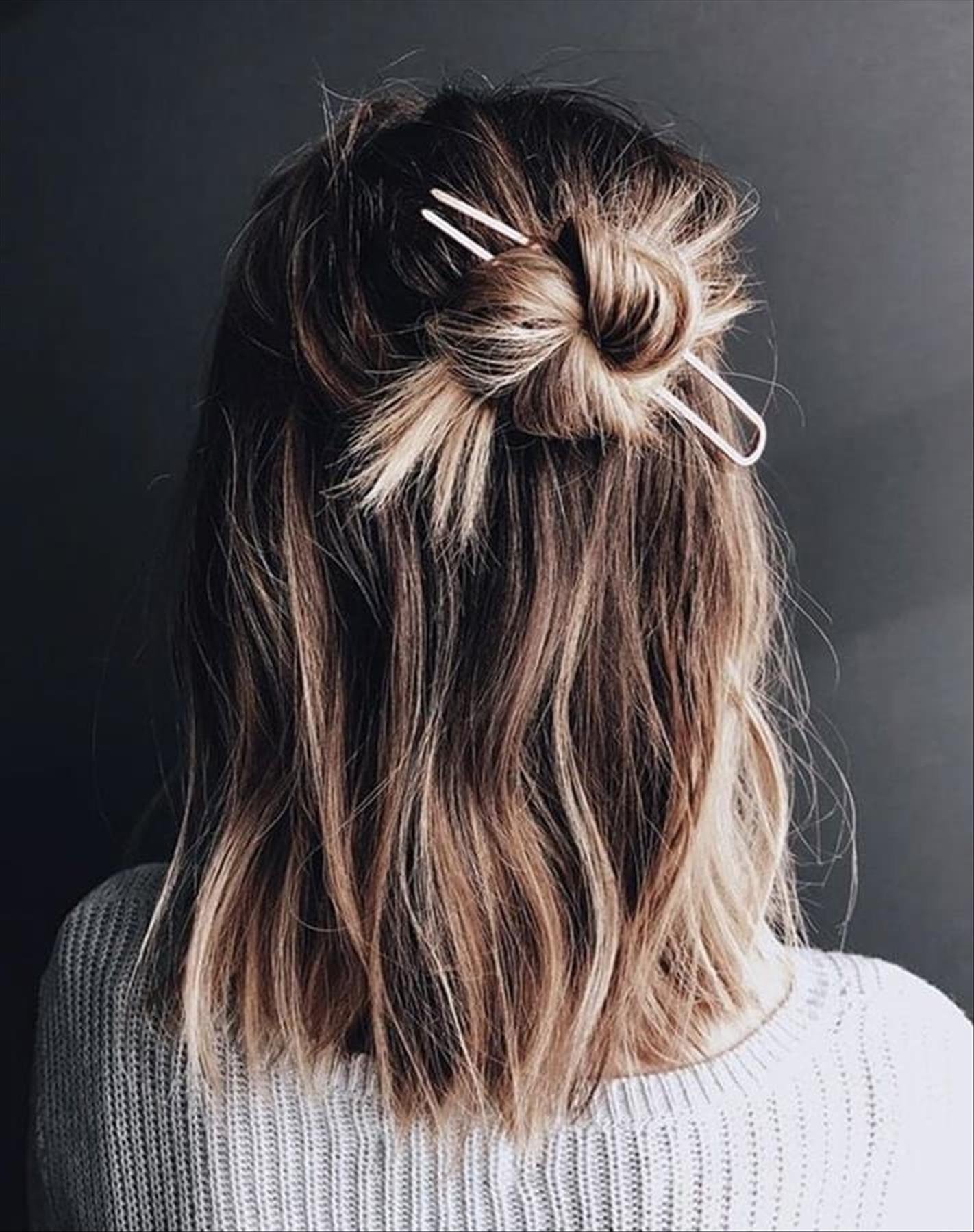 Top Ways How To Style Short Hair For Any Occasion 15