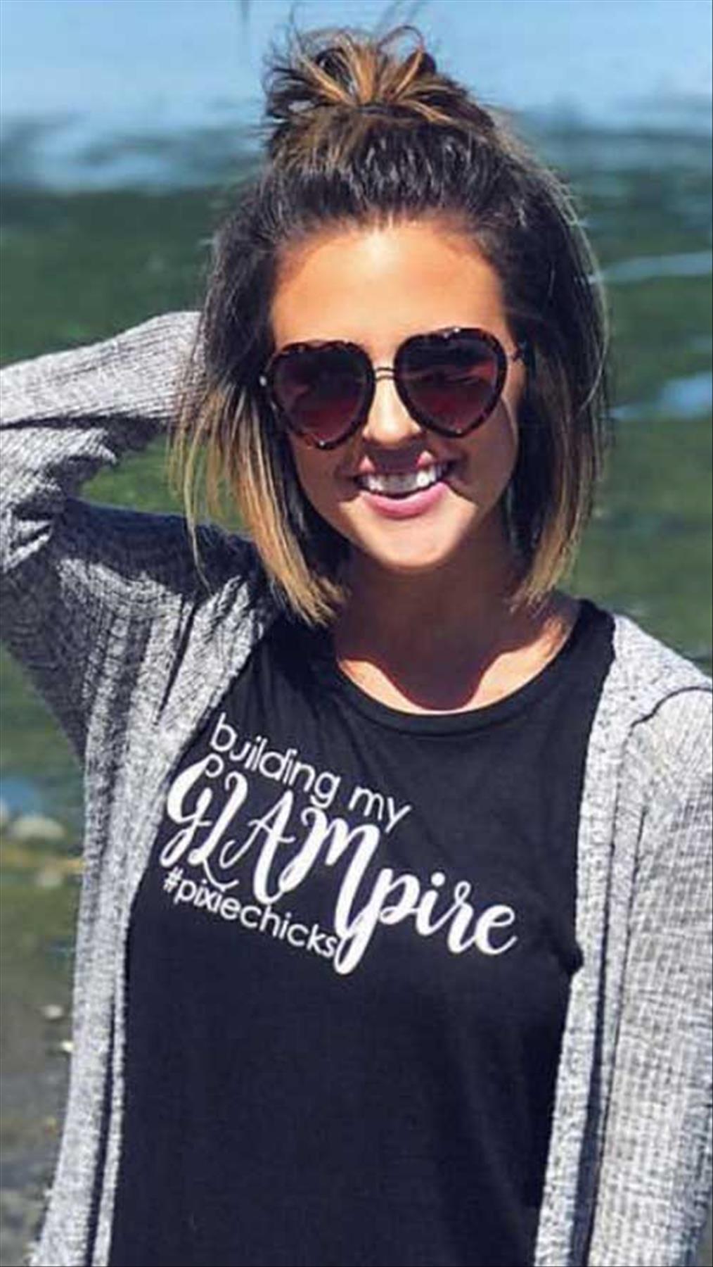 Top Ways How To Style Short Hair For Any Occasion 28