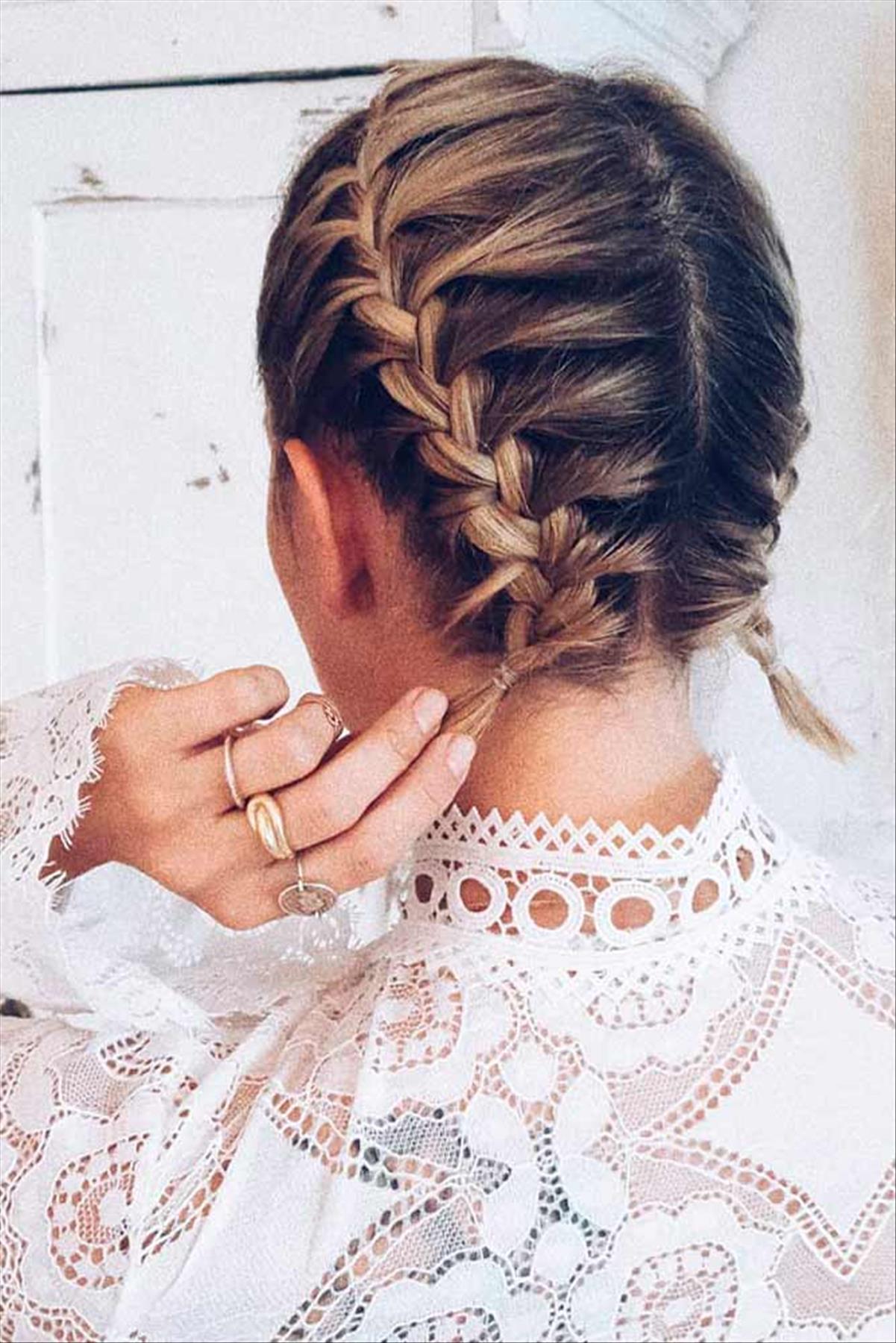 Top Ways How To Style Short Hair For Any Occasion 35