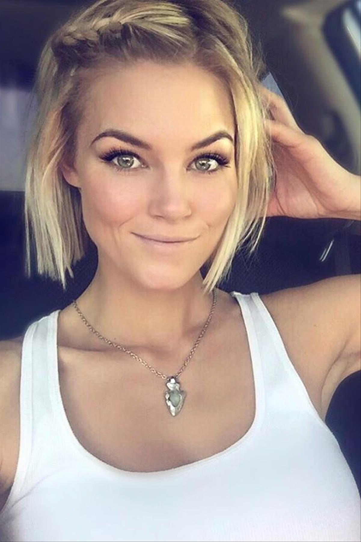 Top Ways How To Style Short Hair For Any Occasion 38