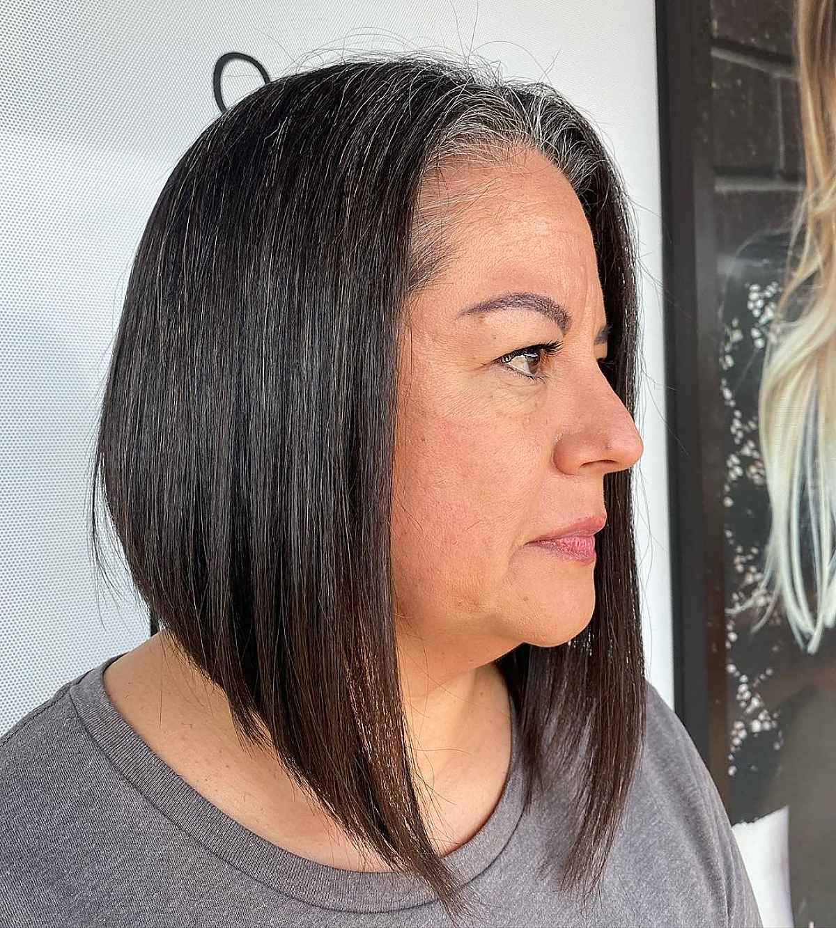 inverted lob haircut