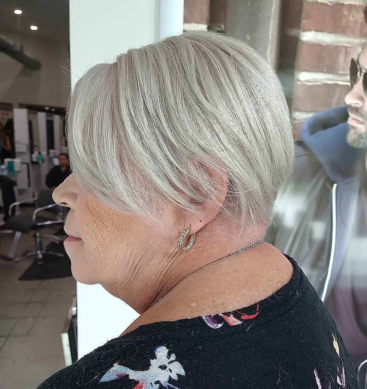 short pixie bob for women over 60