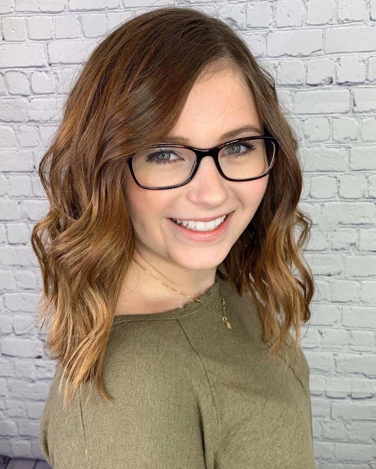 shoulder length bob with choppy layers