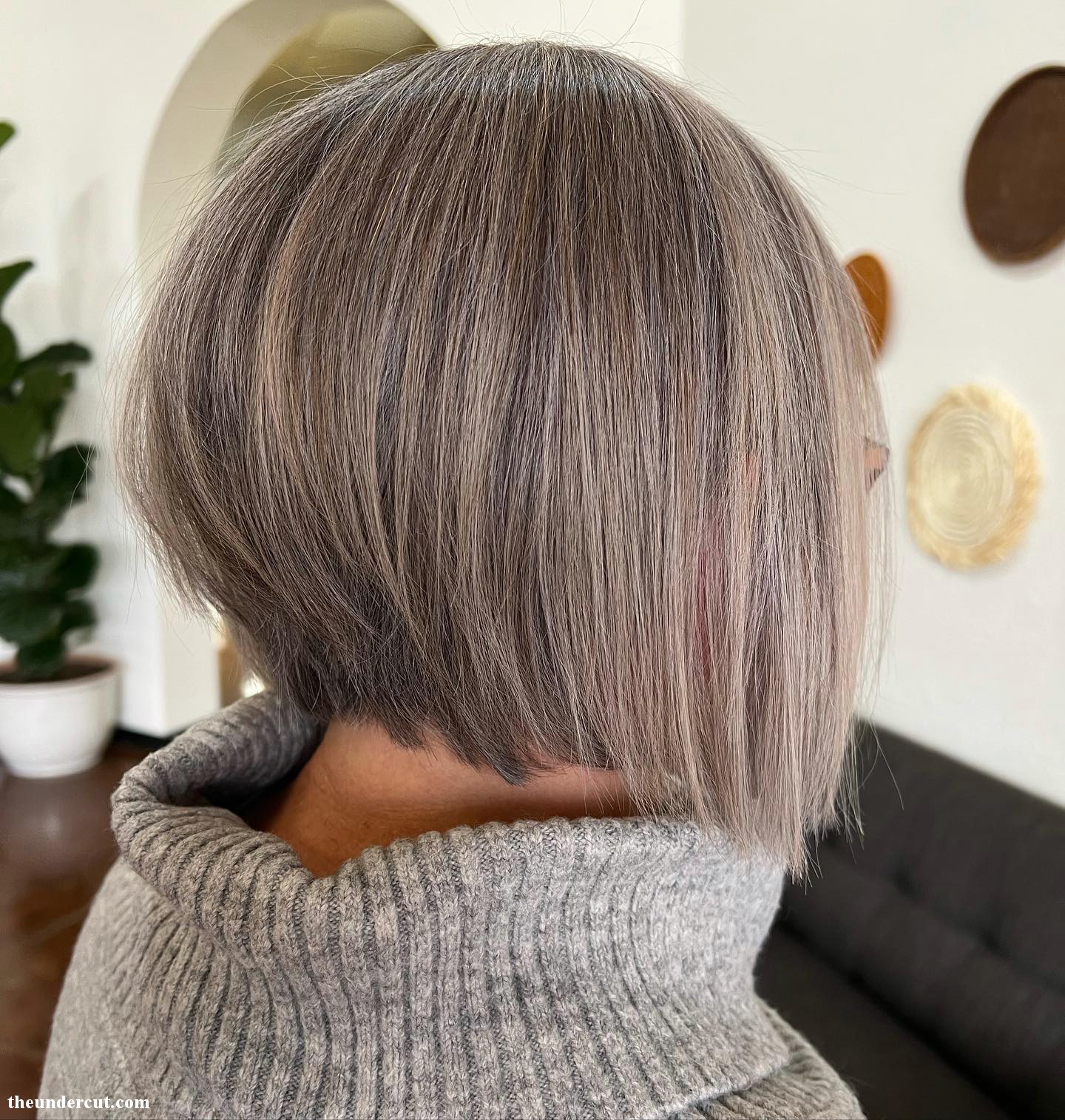 Bob Hairdo Gray Hair Blend
