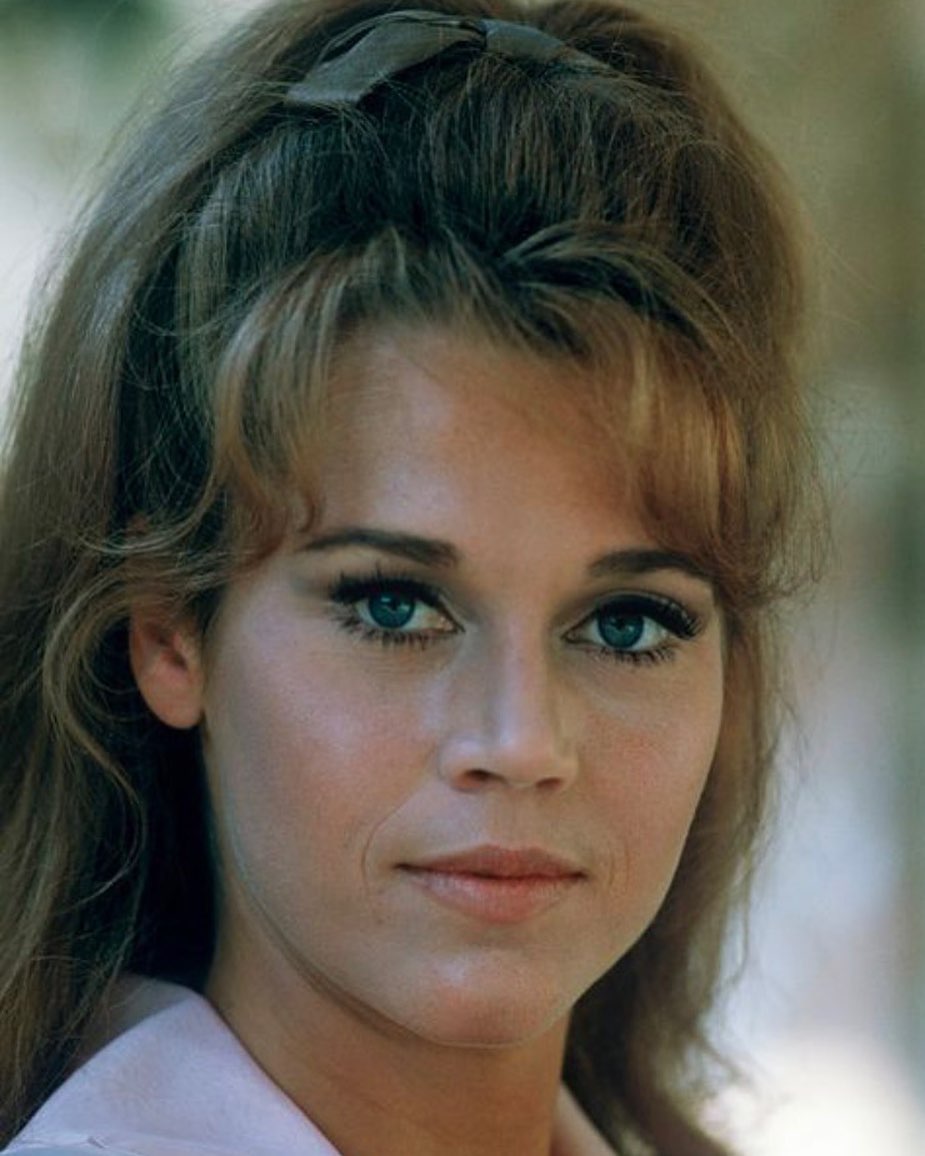 Jane Fonda Front Hair Volume