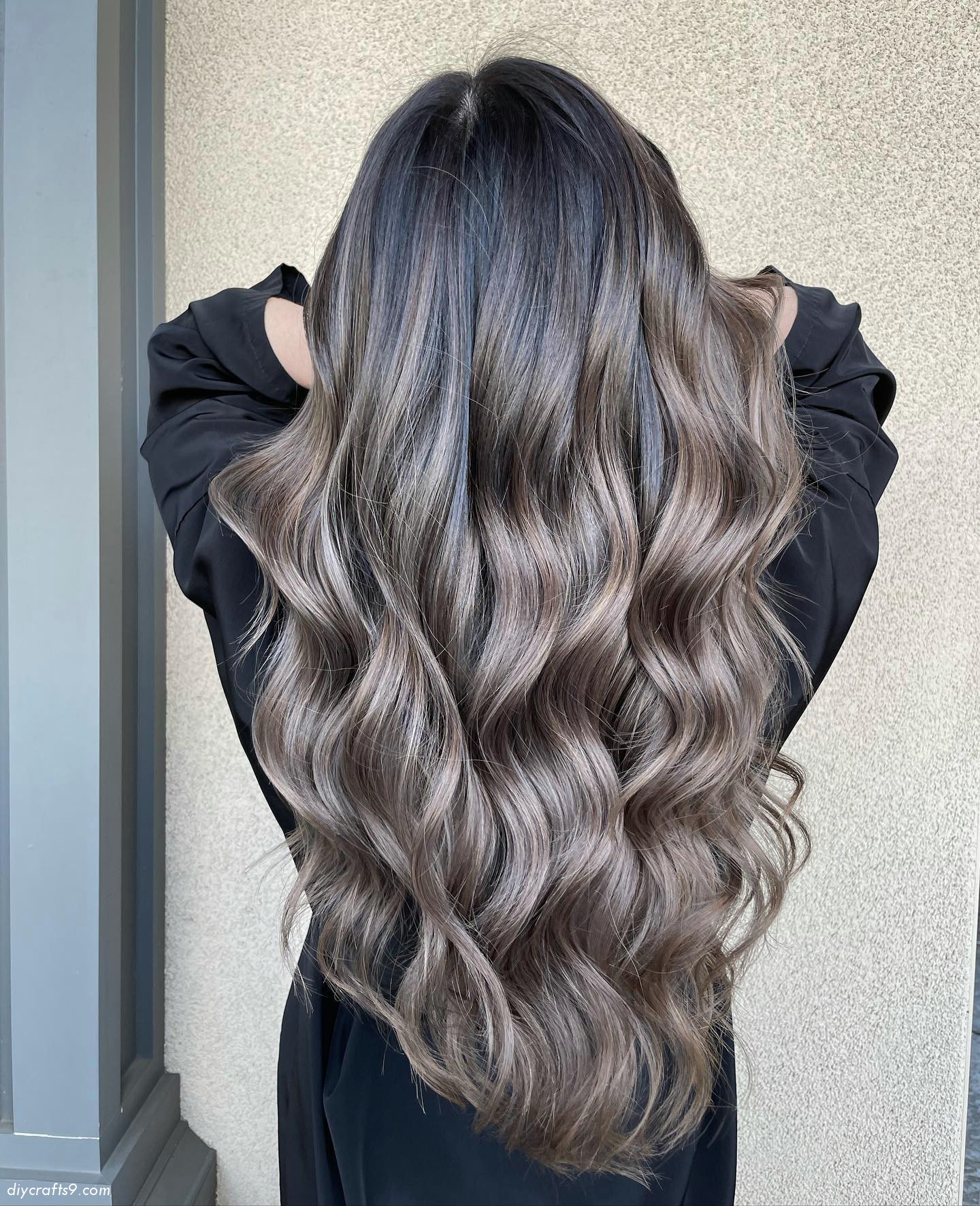 Long Mushroom Hair Color Look