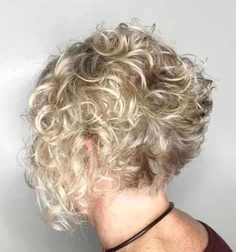 Playful Blonde Curls