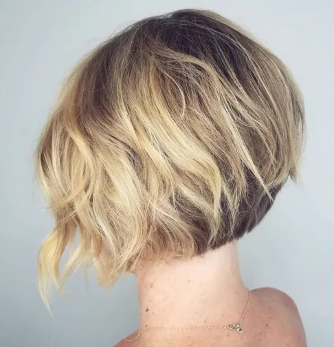 Short Wavy Inverted Bob
