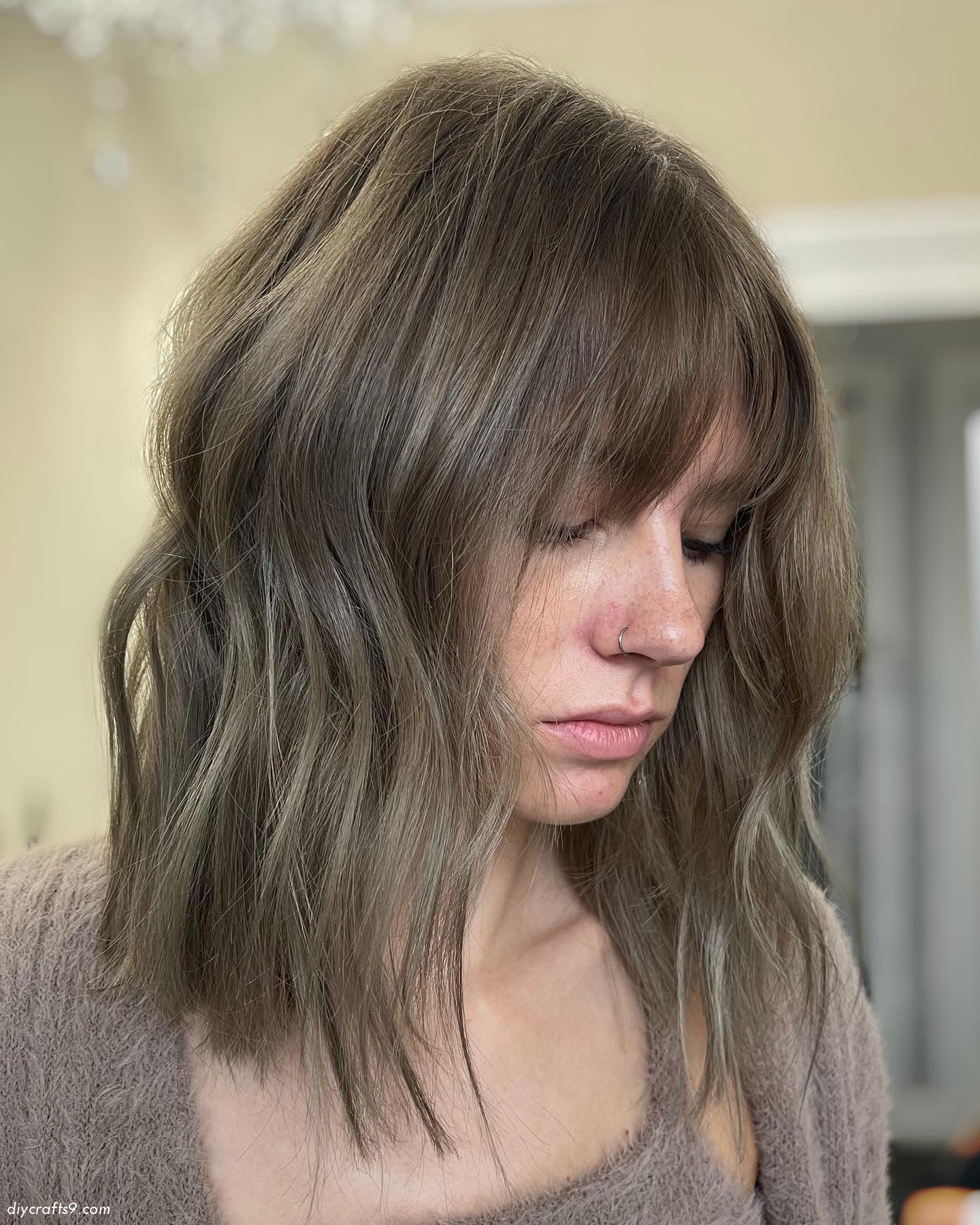 Simple Mushroom Hair Color Cut