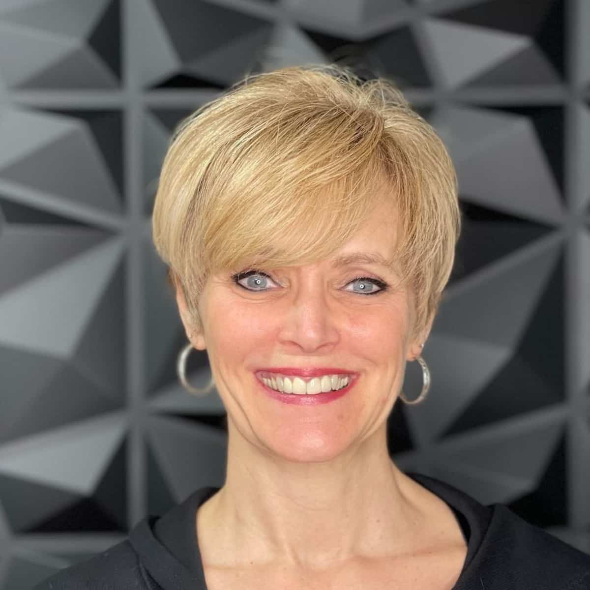 blonde pixie style for short hair over 50 women