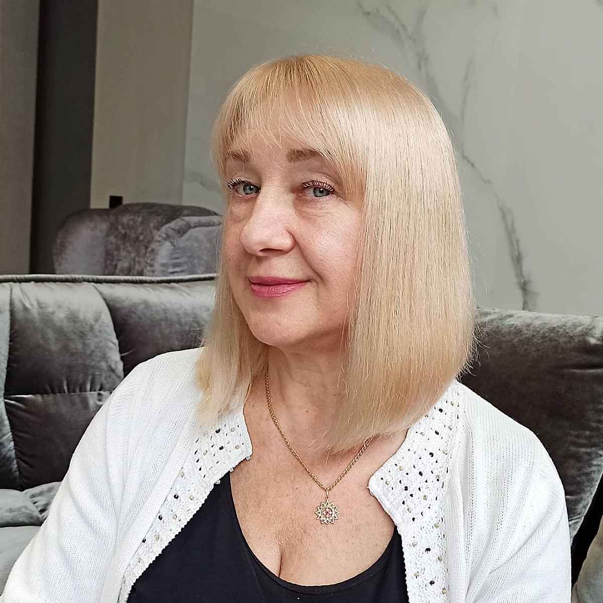 champagne blonde winter hair color for women over 70