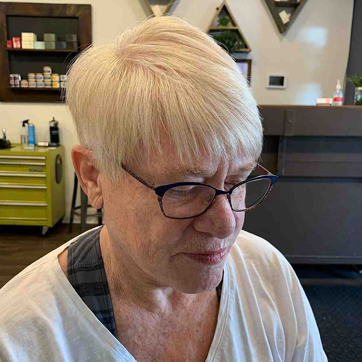 classic pixie with bangs for mature women