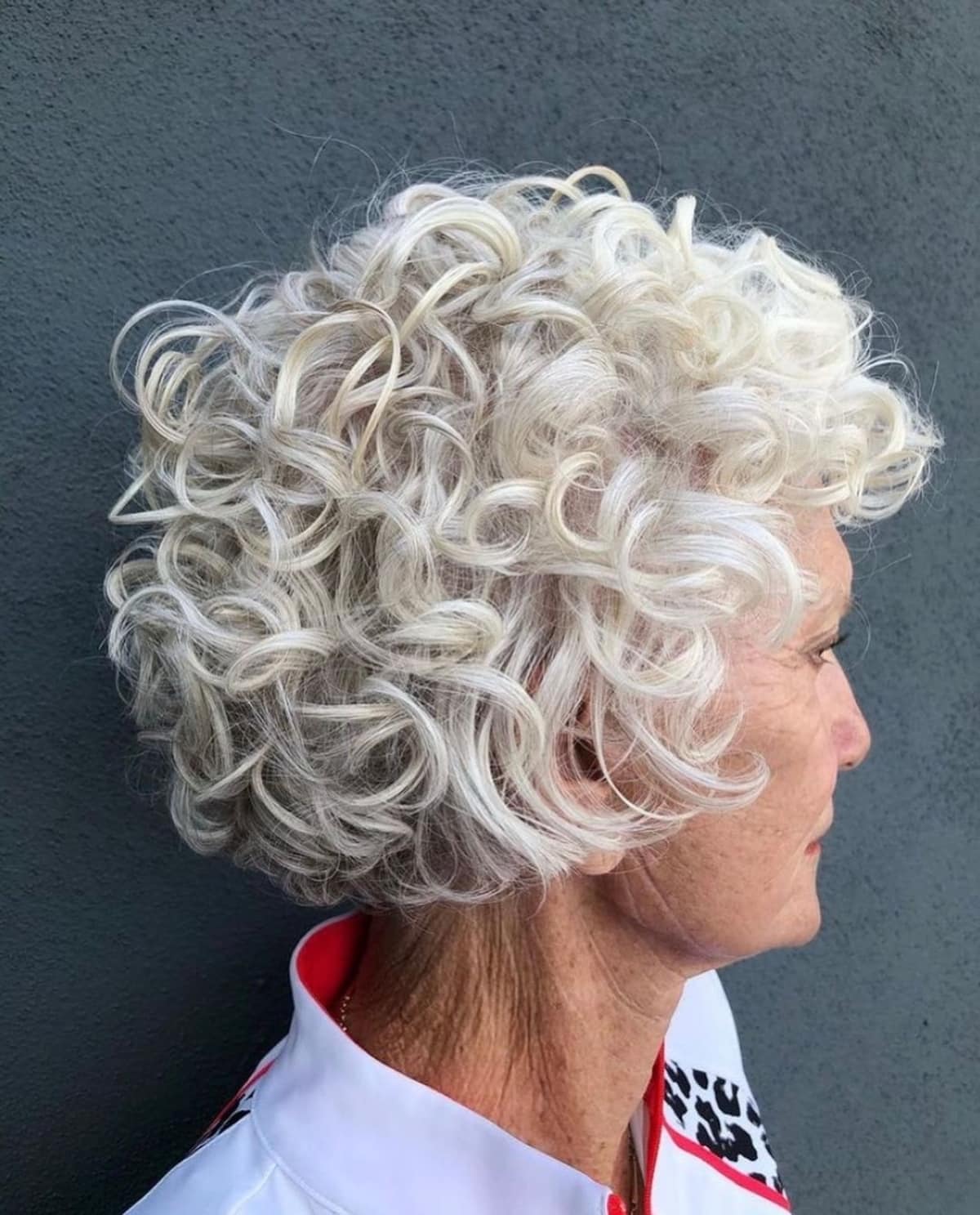 curly bob for white hair