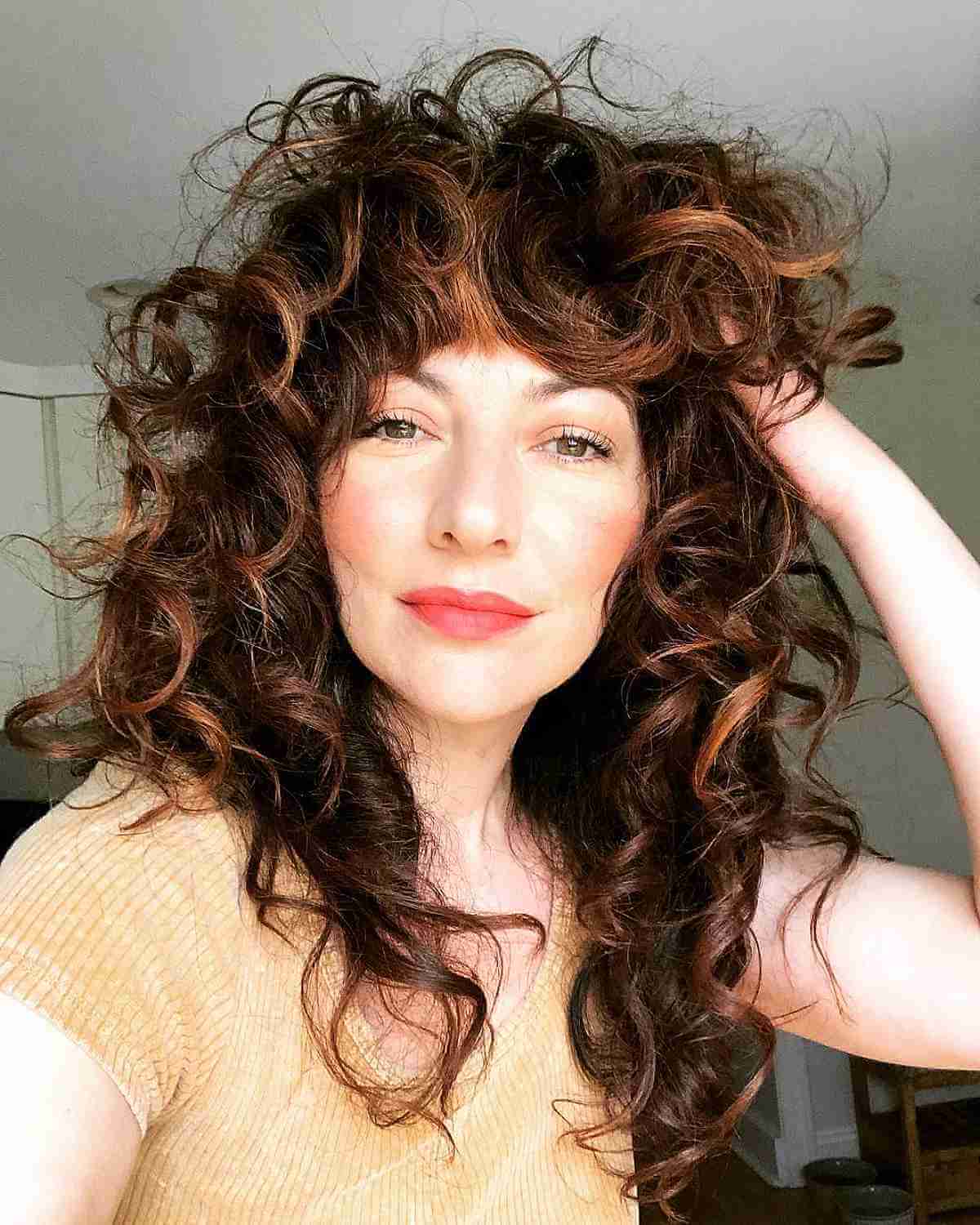 curly curtain bangs