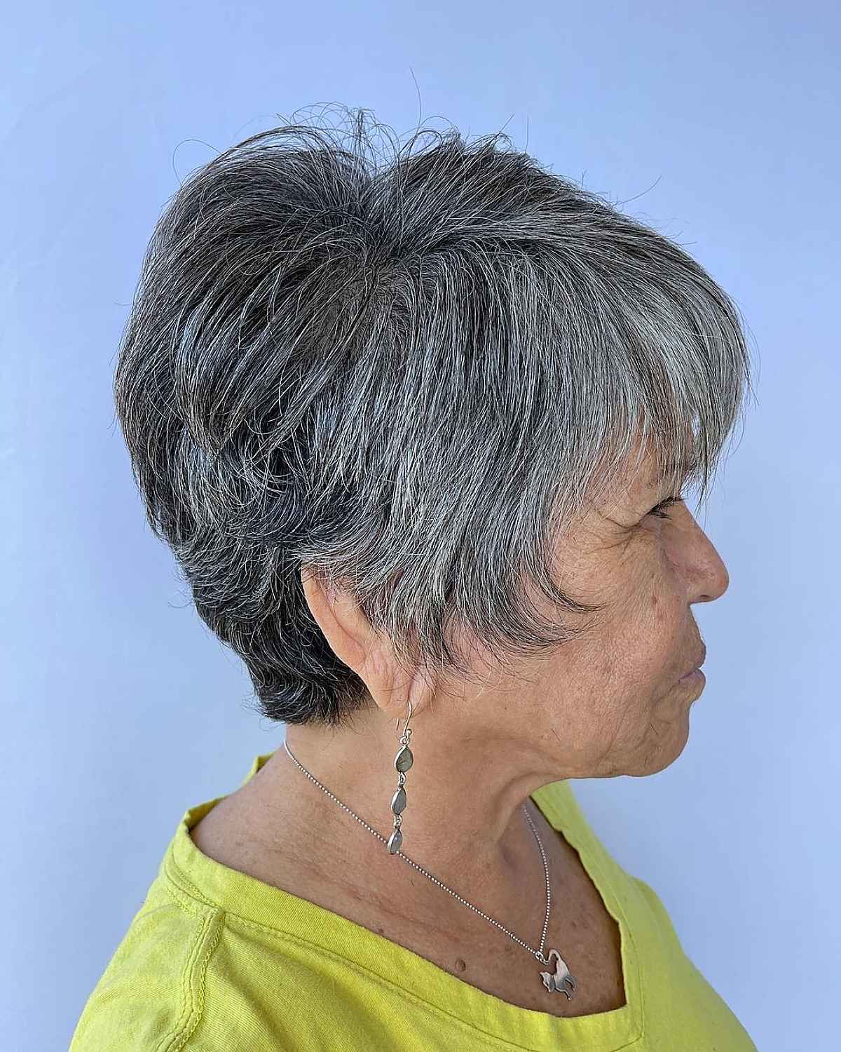 grey pixie haircut for coarse hair