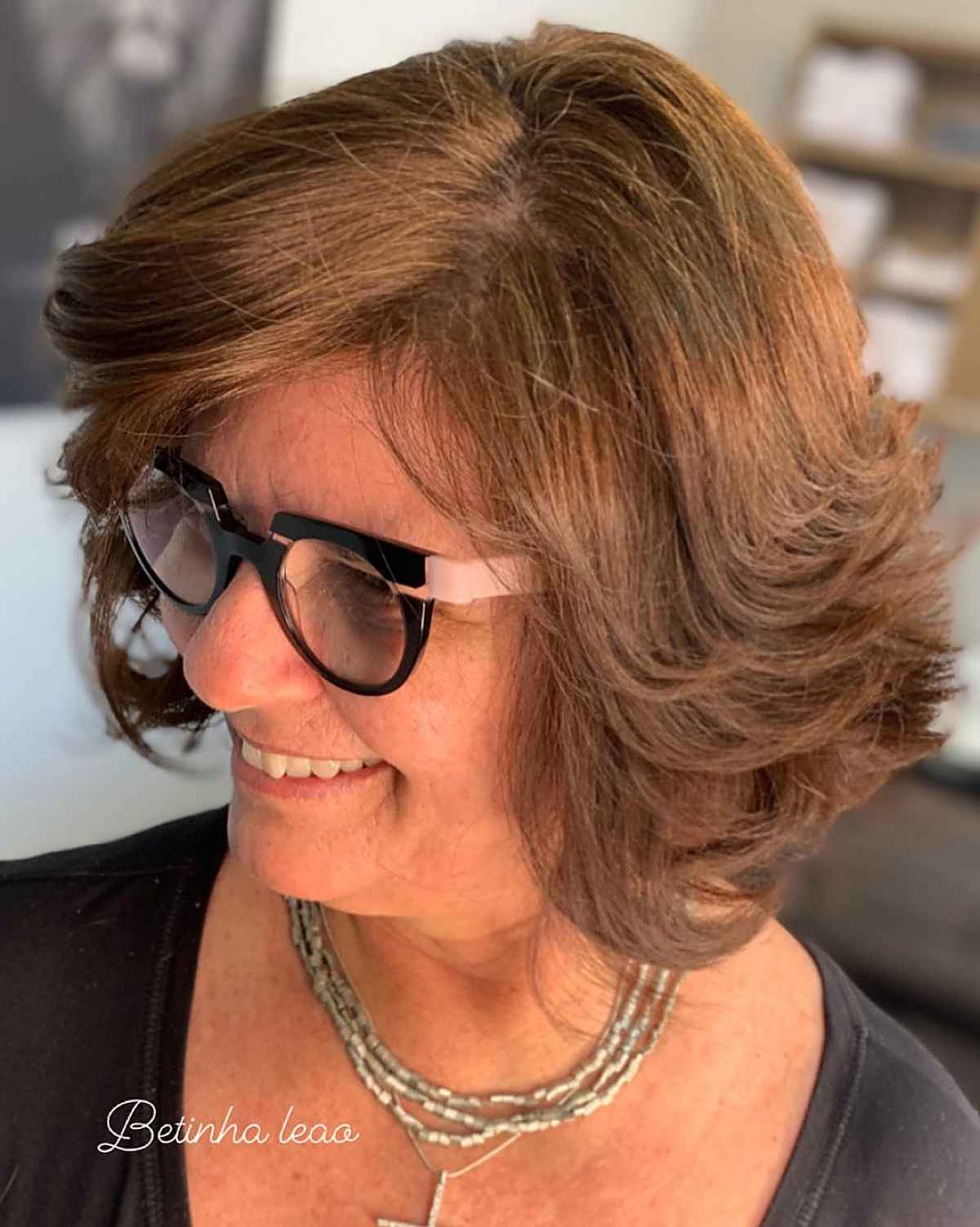 lob for a 70 year old woman with large rims