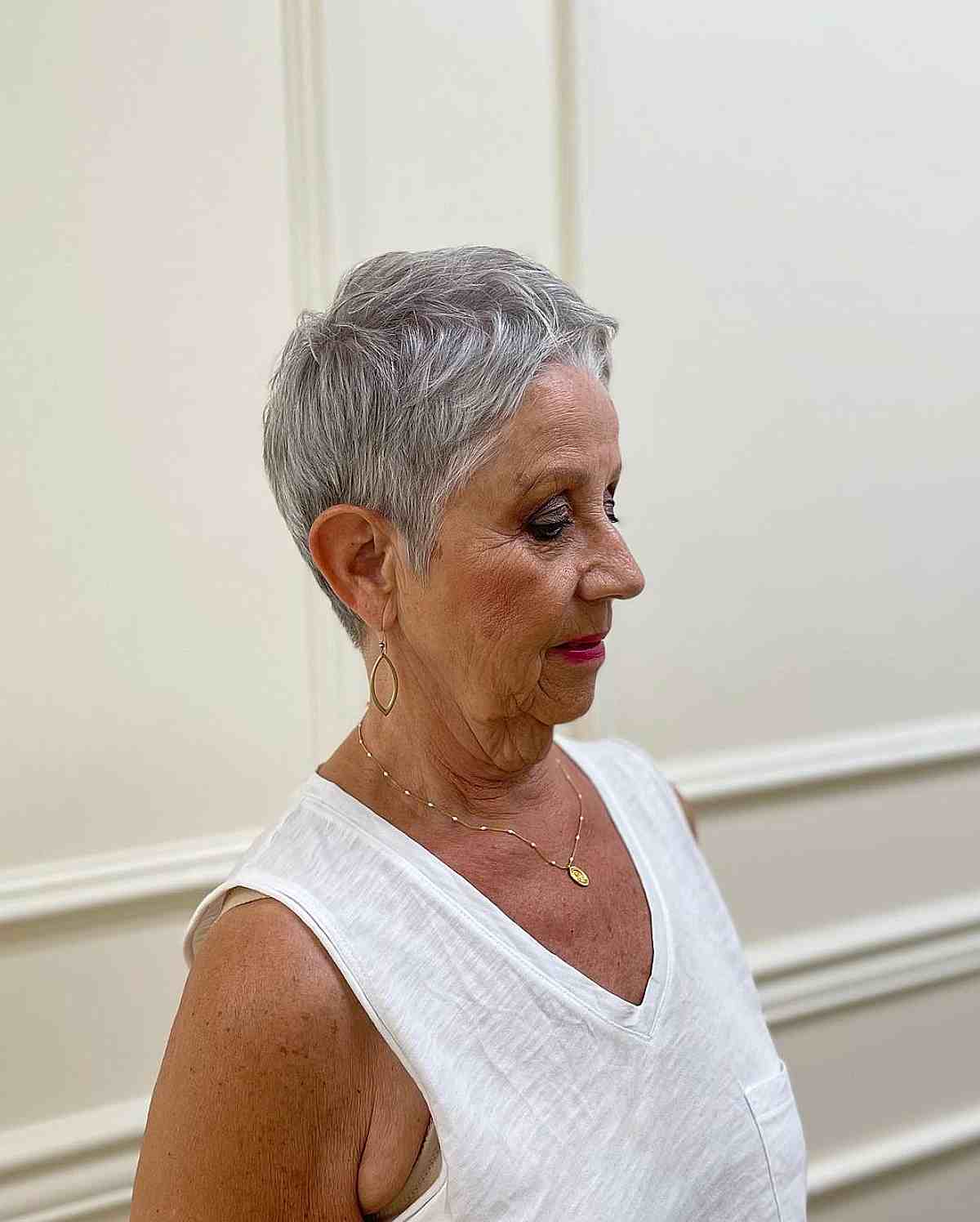 low maintenance gray pixie hair for an old lady