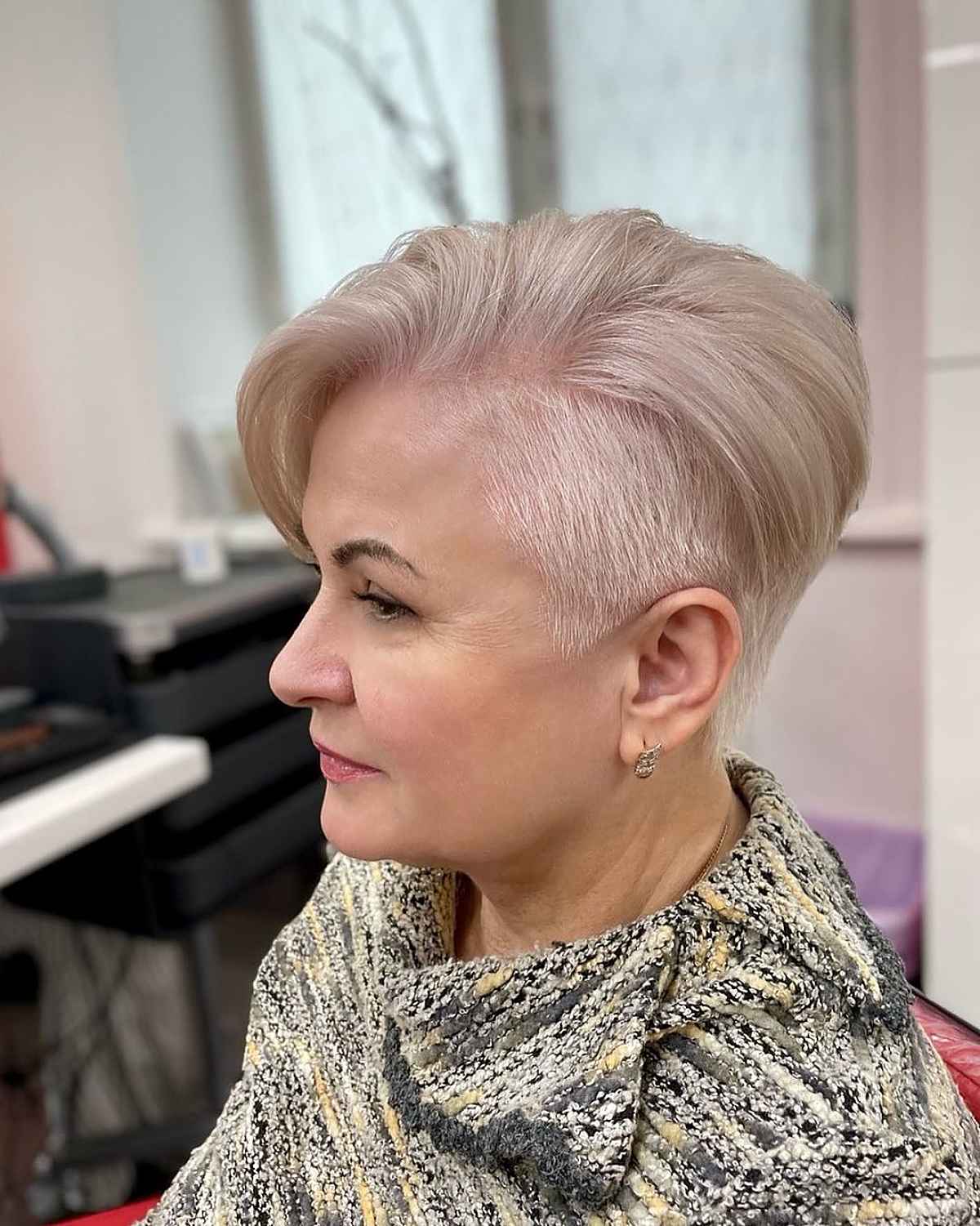 pixie bob with an undercut for matured women over 60