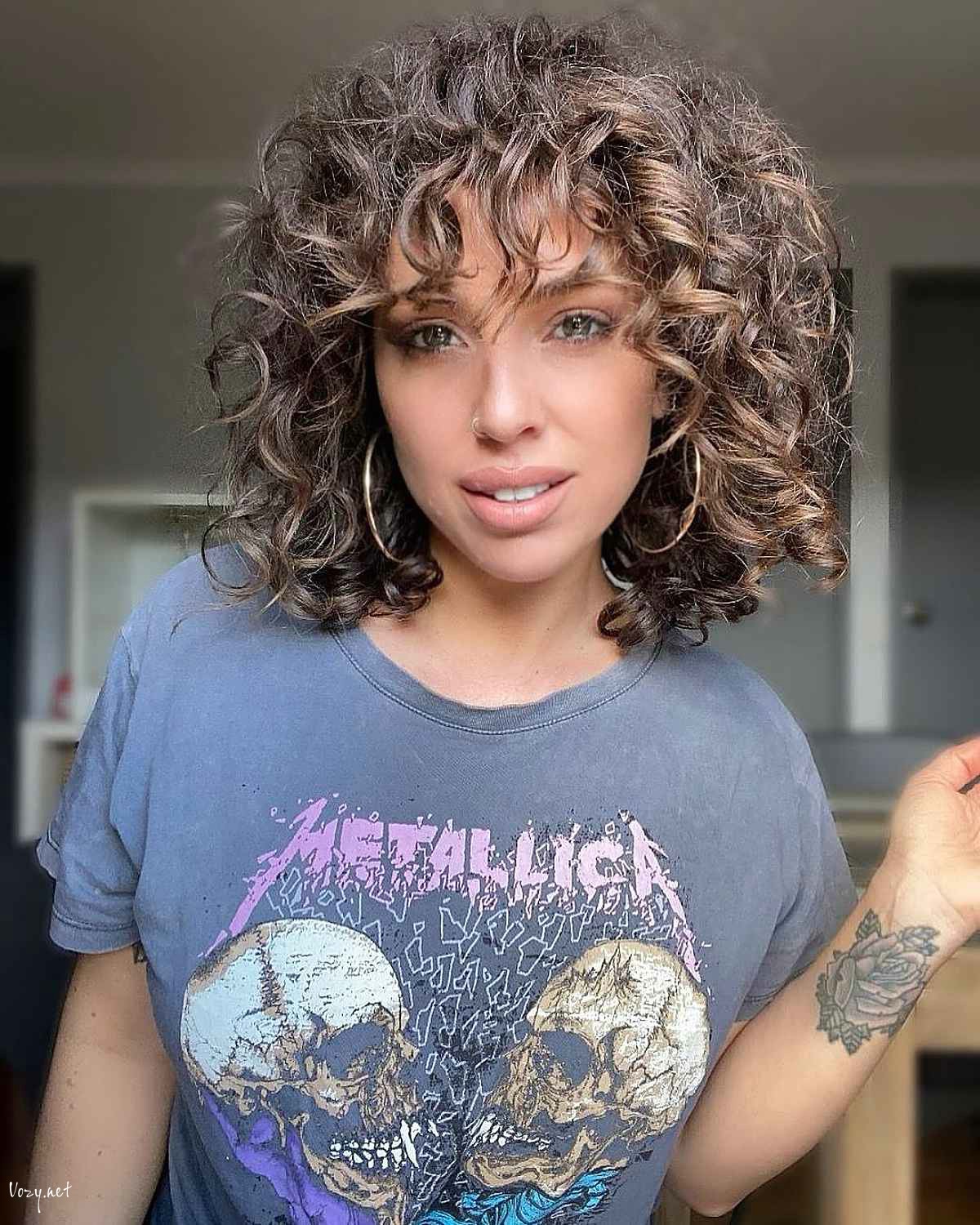 shaggy long bob with bangs for curly girls