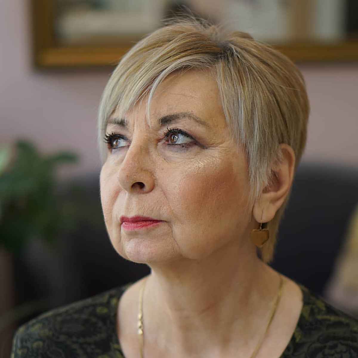short crop with fringe for a lady over seventy
