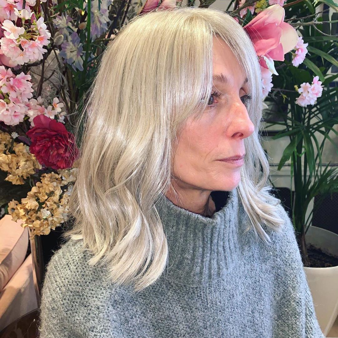 simple shoulder length bob for older women