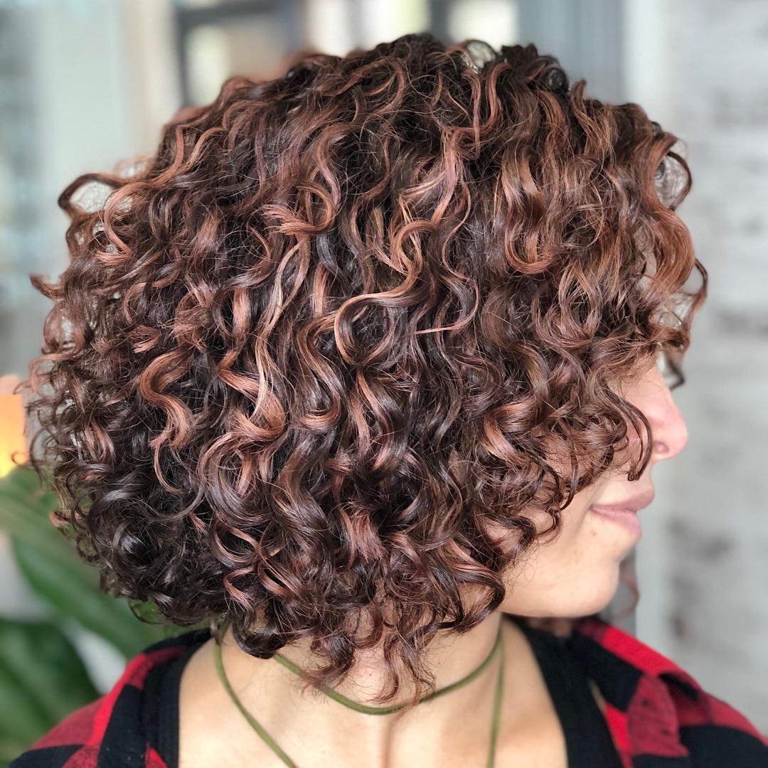 stylish short layered hair