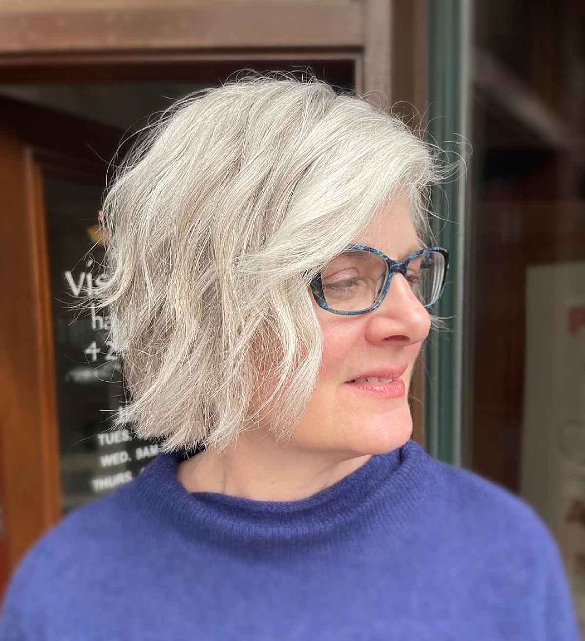 textured shaggy bob with piece y layers