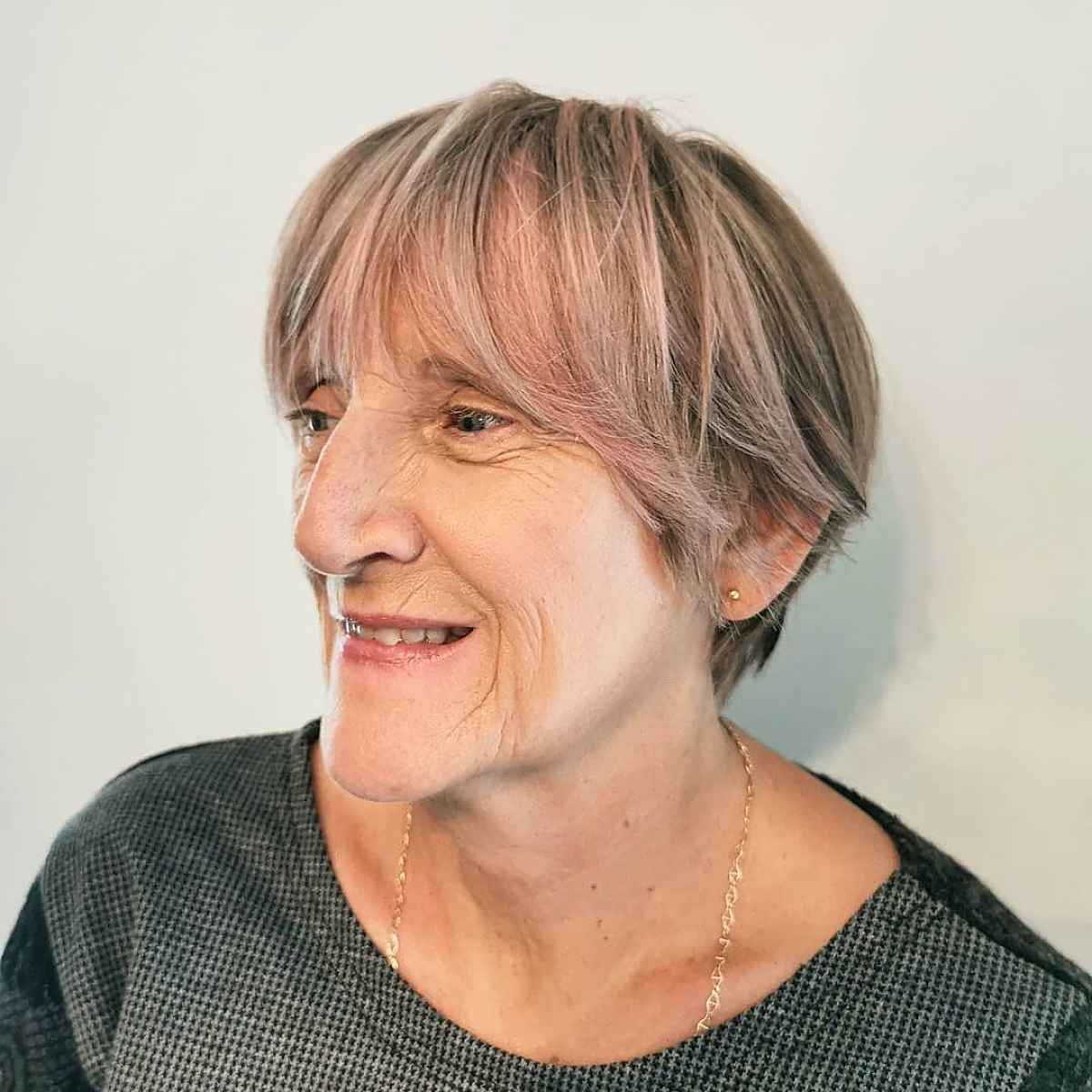 younger looking pixie bob for 70 year old ladies