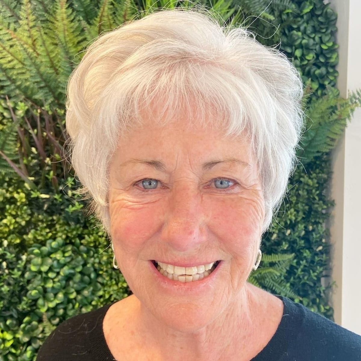 youthful haircut for women with gray hair