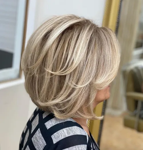 Collarbone Cut with Flipped Layers