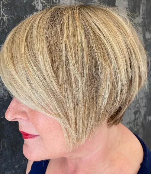 Layered Bob with Blonde Highlights