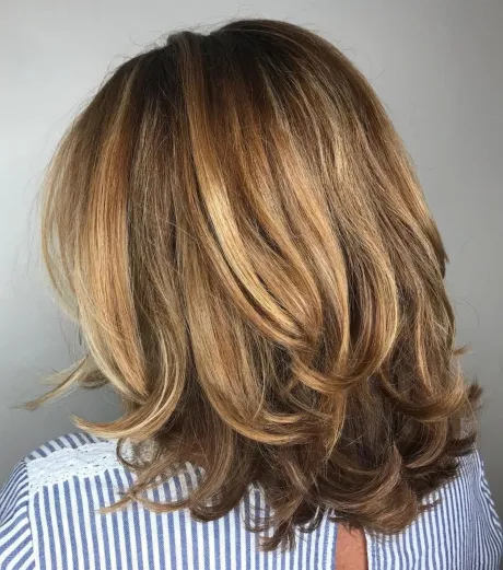 Medium Cut with Layered Flipped Ends