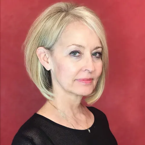Medium Length Inverted Bob