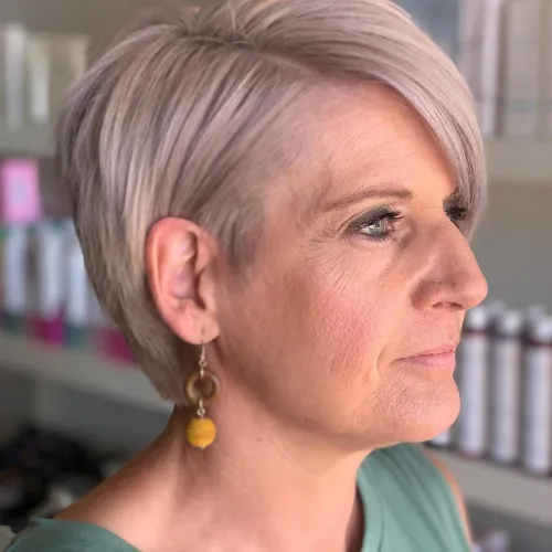Pixie Bob Cut for Straight Hair