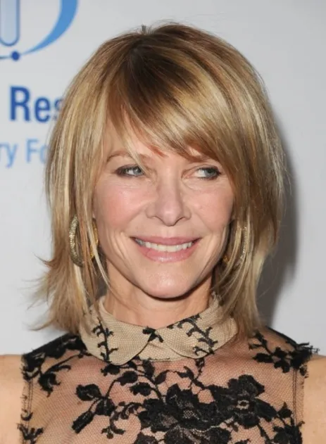 Shoulder Grazing Haircut with Trimmed Edges